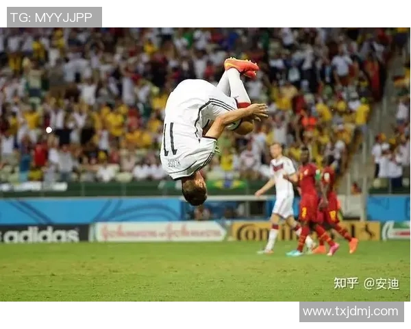 足球球星经典庆祝动作揭秘：激情、个性与胜利背后的独特符号